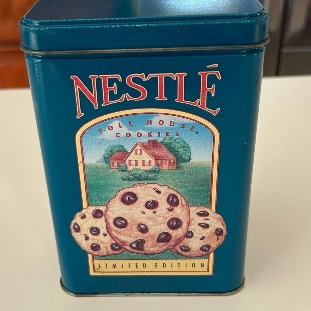 Nestle Tollhouse Vintage Tin